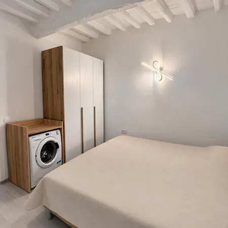 Piazzetta Pagliai - Elba Affitti Portoferraio