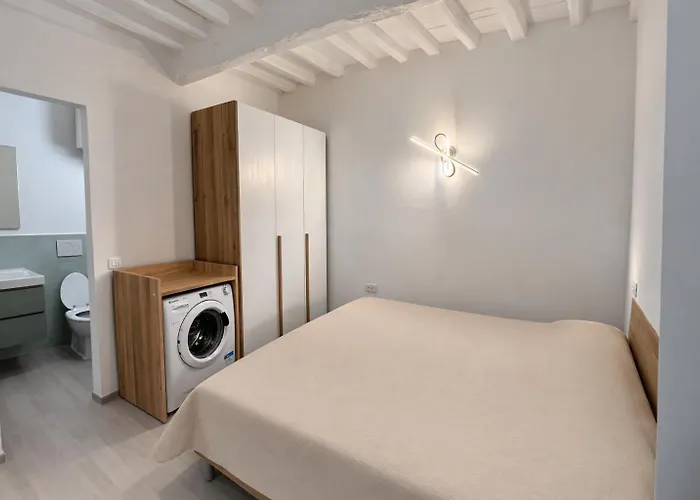 Piazzetta Pagliai - Elba Affitti Portoferraio