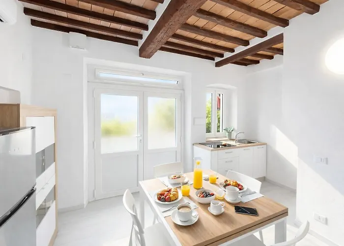 Piazzetta Pagliai - Elba Affitti